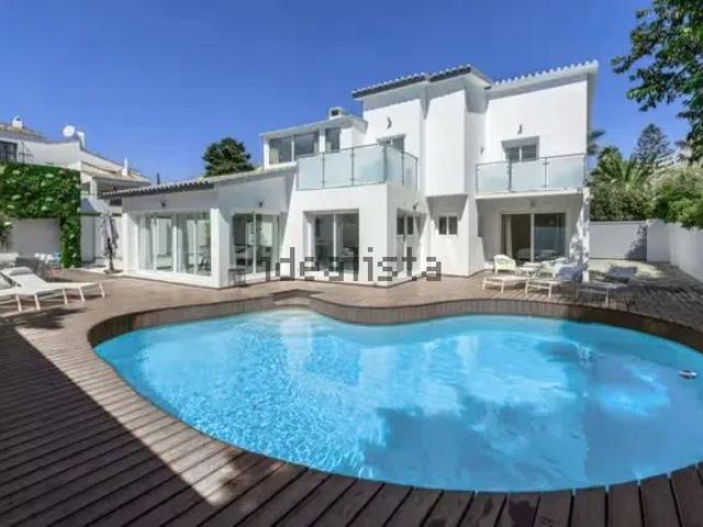 Casa en alquiler en Resinera-Voladilla, Costa del Sol Occidental