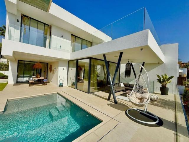 Casa en alquiler en Resinera-Voladilla, Costa del Sol Occidental