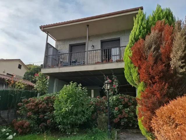 Casa en alquiler en Feá, Toén