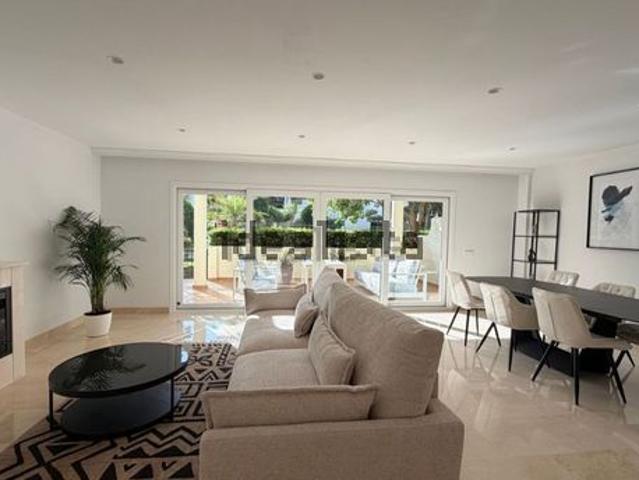 Casa en alquiler en Nueva Atalaya, Costa del Sol Occidental