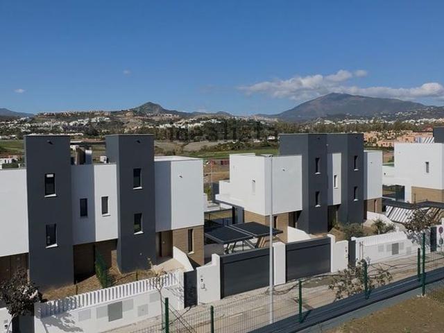 Casa en alquiler en Urbanización Márquez de Atalaya, Costa del Sol Occidental