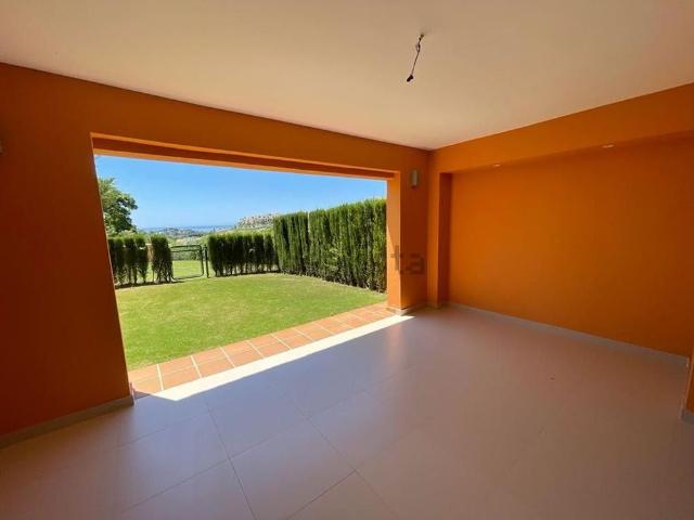 Casa en alquiler en La Alquería-El Paraíso, Costa del Sol Occidental