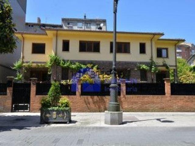 Casa en alquiler en Los Solises, Oviedo