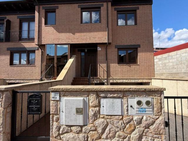 Casa en alquiler en Pobladura del Bernesga, Sariegos