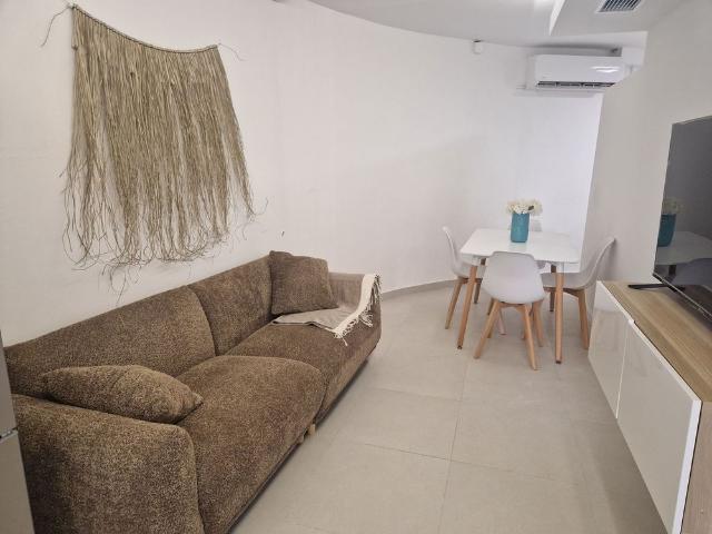 Estudio en alquiler en Caleta de Vélez, La Axarquía