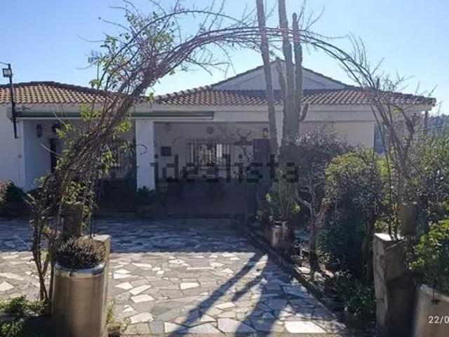 Casa en alquiler en La Carlota, Córdoba