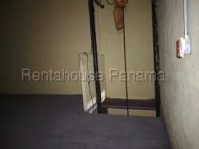 Local Comercial alquiler en Barrio Colón, Colón
