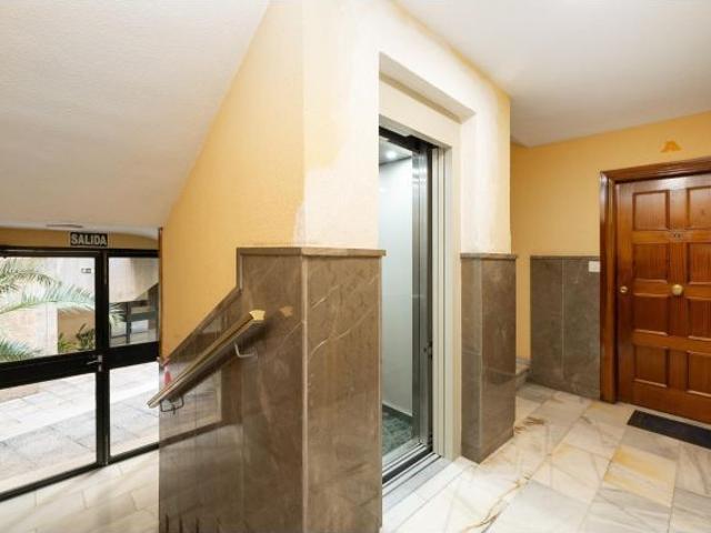 Piso en alquiler en Plaza Toros - Doctores - San Lázaro, La Granada