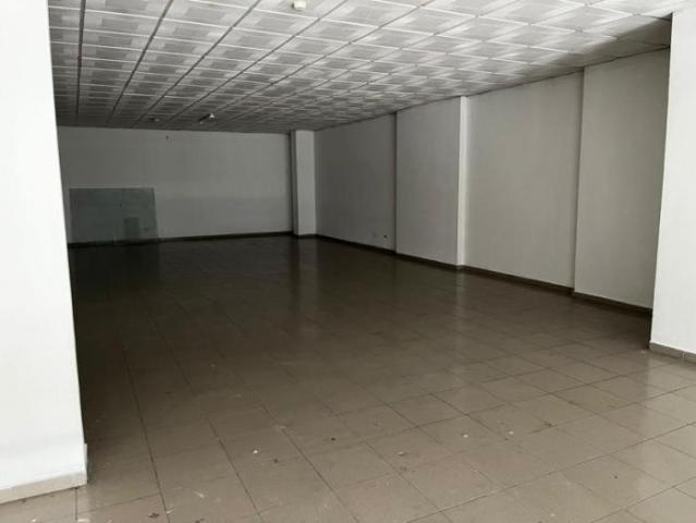 Alquiler de local comercial en plaza mystic hills, el crisol