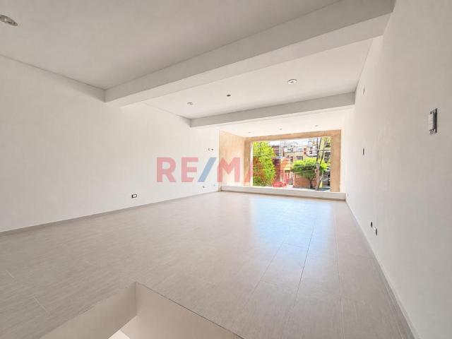 Local Comercial alquiler en Magisterial, Arequipa