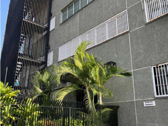 Local Comercial en alquiler en La Urbina, Miranda