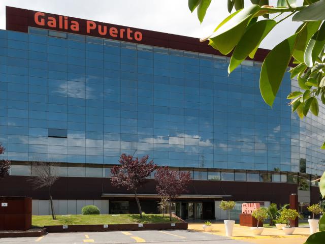 Oficina en alquiler en Los Remedios, Sevilla