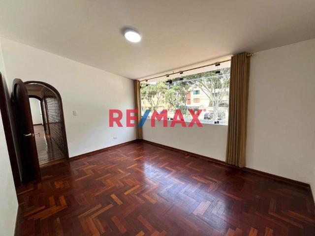 Oficina alquiler en Rinconada, Lima Metropolitana