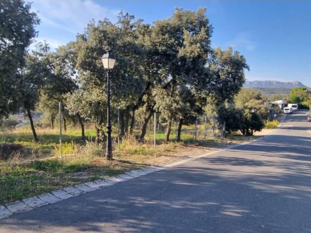 Terreno en venta en Guadalix De La Sierra, Madrid