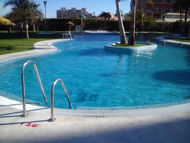 Apartamento en alquiler en Roquetas De Mar, Andalucía
