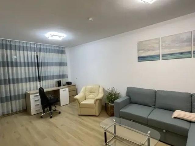 Apartamento en alquiler en Centro, León