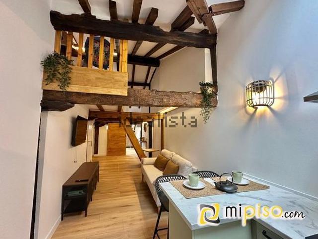 Apartamento en alquiler en Laredo