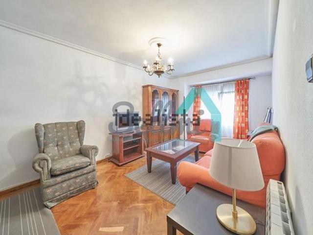 Apartamento en alquiler en Villafría, Oviedo