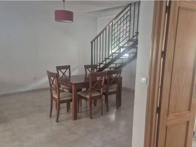 Piso en alquiler en Cúllar Vega, Granada