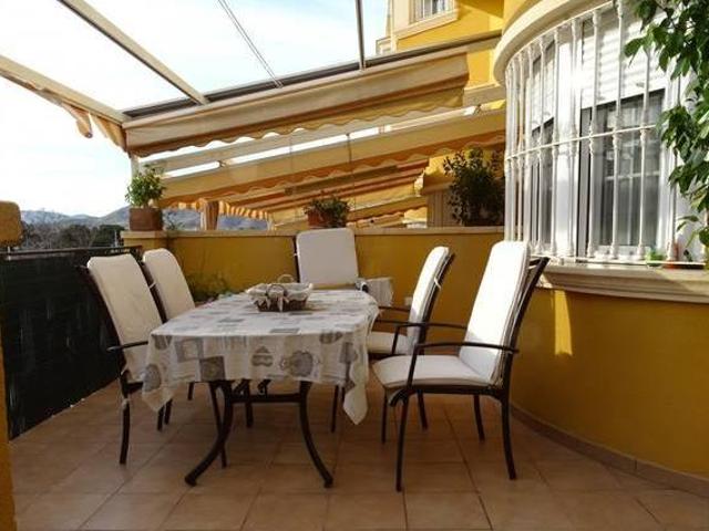 Casa en alquiler en Elda, Valencia