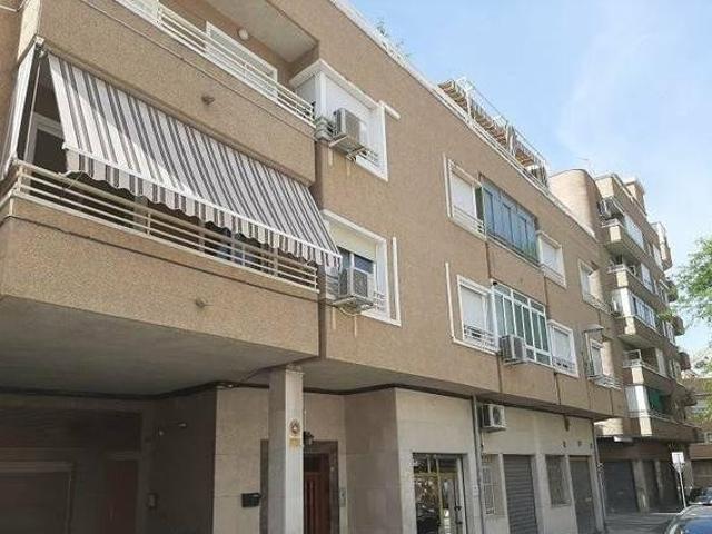 Casa en alquiler en Elda