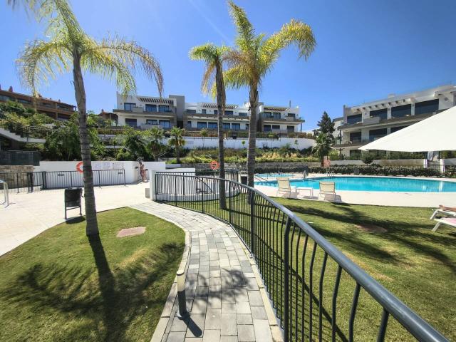 Piso en alquiler en Estepona, Cdad Las Terrazas de Atalaya