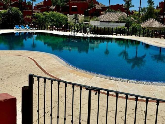 Apartamento en alquiler en Los Granados Playa, Costa del Sol Occidental