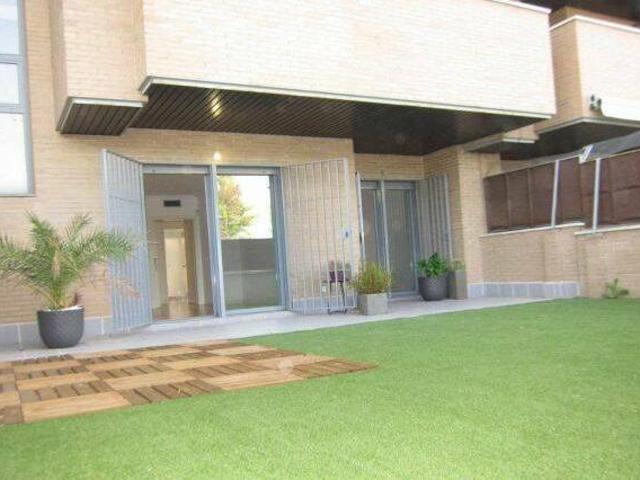 Casa en alquiler en Las Rozas De Madrid, Madrid