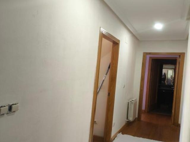 Piso en alquiler en Montealegre, Ourense