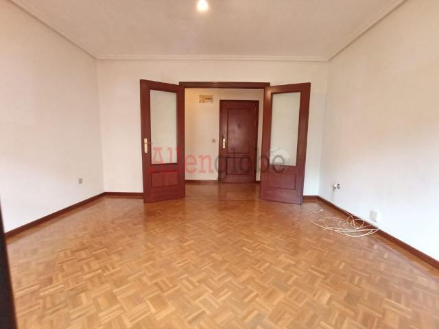 Apartamento en alquiler en Oviedo, Asturias