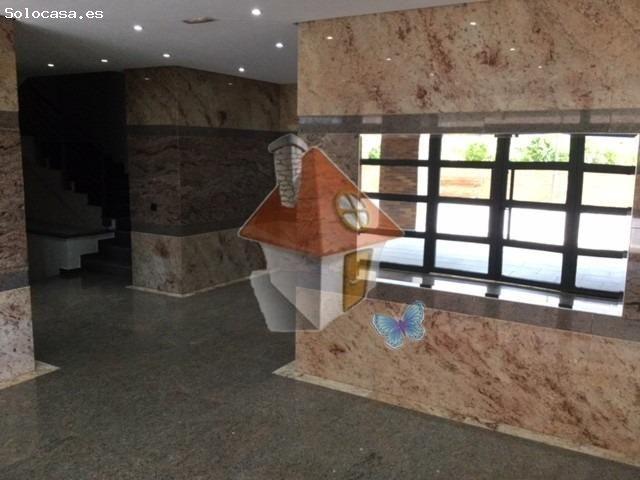 Local Comercial en alquiler en Urbanización el Quiñón, Seseña