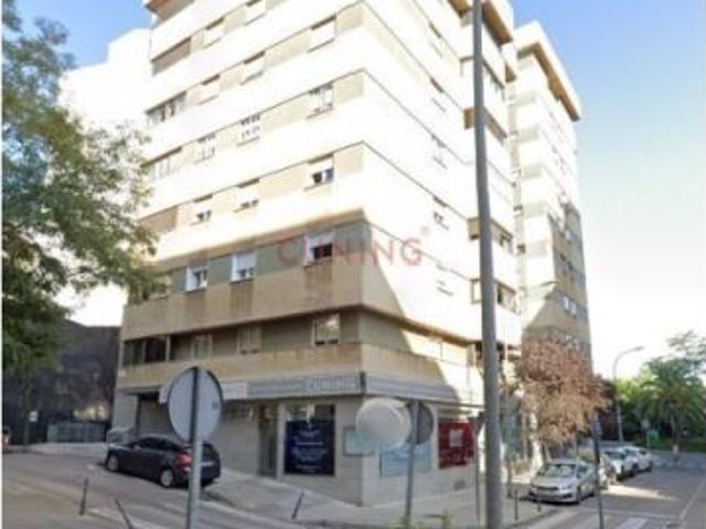 Local Comercial en alquiler en Reyes Huertas, Cáceres