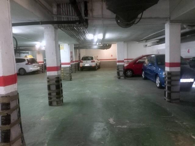 Parking en alquiler en Santa Coloma De Gramenet, Centre
