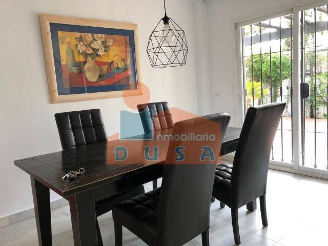 Casa en alquiler en Nueva Andalucía, Costa del Sol Occidental