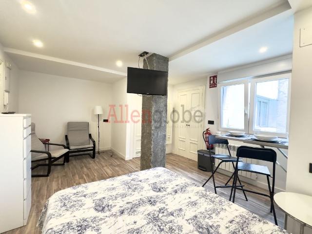 Apartamento en alquiler en Malatería, Oviedo