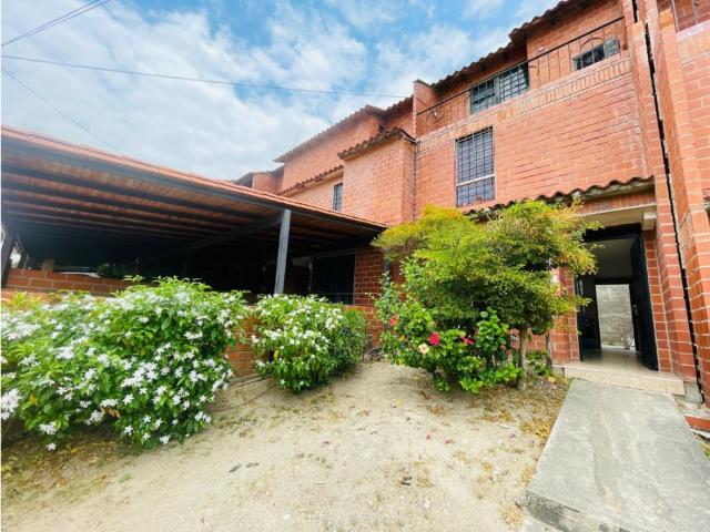 Casa en alquiler en Guatire, Miranda