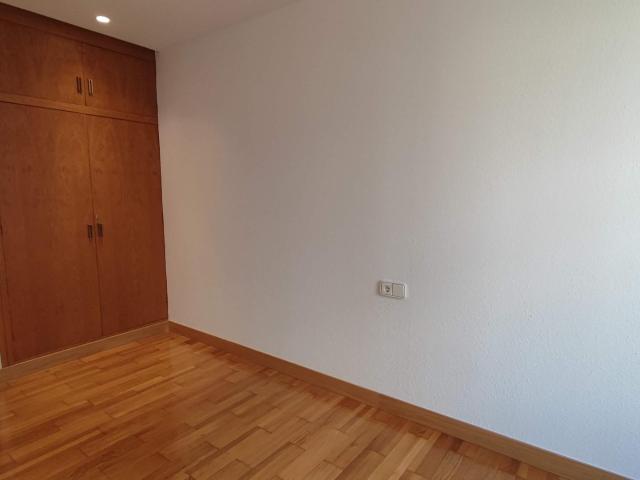 Apartamento en alquiler en Centro, Elche
