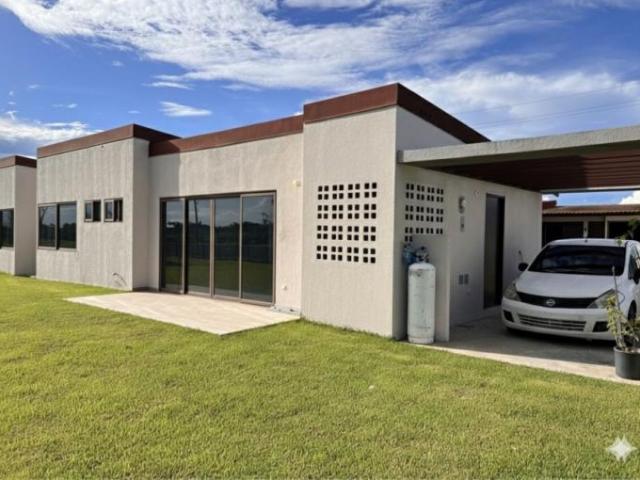 Alquiler en ph senderos de santa mónica, penonomé $650/mes