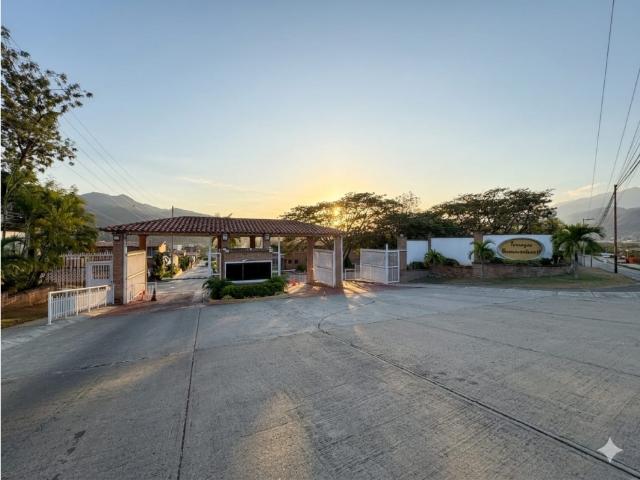 Casa en alquiler en Guatire, Miranda