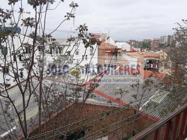 Estudio en alquiler en Madrid, Valdeacederas