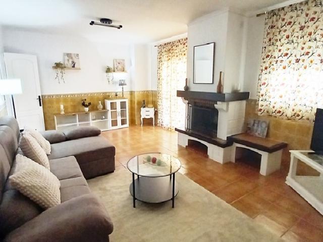 Casa en alquiler en Rincón De La Victoria, Las Zorreras