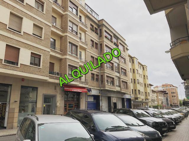 Habitación en alquiler en Segundo Ensanche, Iruñerria