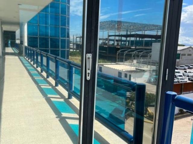 Oficina en alquiler en Francisco Linares Alcántara, Miranda