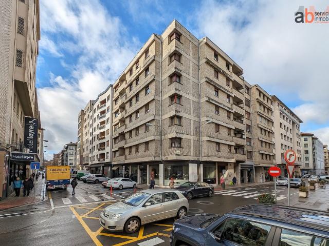 Apartamento en alquiler en Segundo Ensanche, Iruñerria