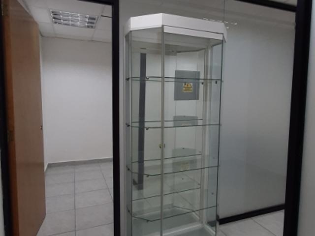 Oficina en alquiler en Girardot, Aragua