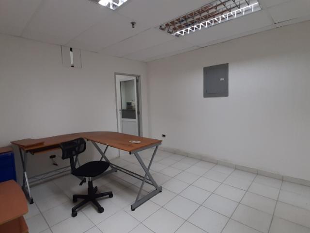 Oficina en alquiler en Girardot, Aragua