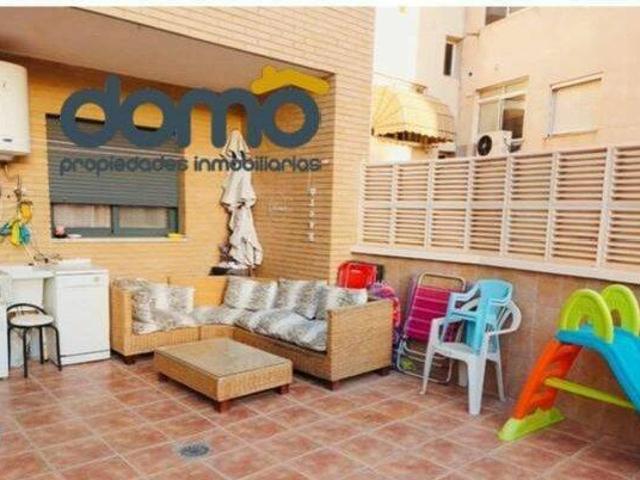 Casa en alquiler en Almería
