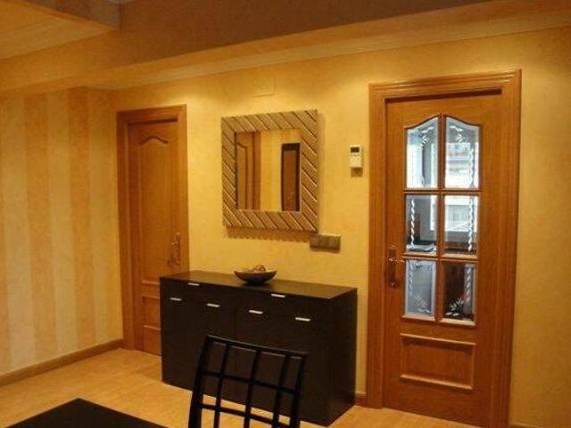 Casa en alquiler en Burgos, Castilla y León