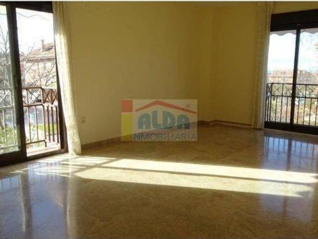 Casa en alquiler en Villaviciosa De Odón