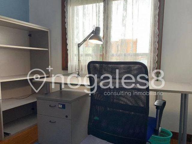 Casa en alquiler en Oviedo